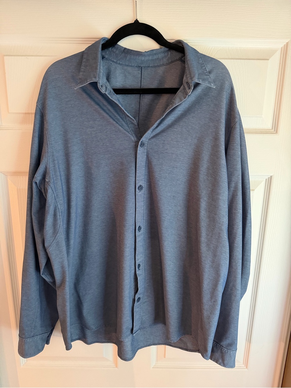 Lululemon Men’s XXL Blue Long Sleeve Button Up Performance Shirt